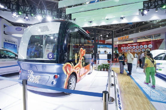 福建汽車集團(tuán),無人自動(dòng)駕駛汽車—金龍阿波龍